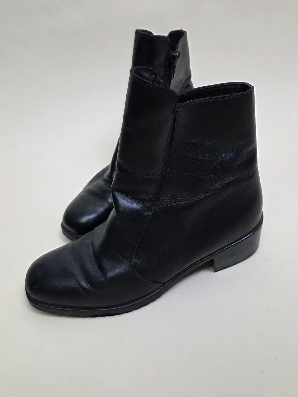 Munro Black Leather Ankle Boots Side Zip Size 8 Wide
